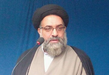 امام‌جمعه یاسوج: حمله موشکی ایران هشدار به رژیم صهیونیستی است