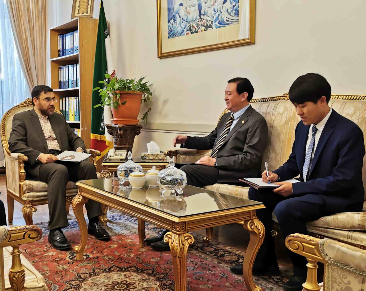 中国驻伊朗大使常华：我们将为缓和伊核及中东地区紧张局势做出不懈努力- IRNA Chinese