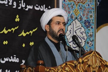 امام جمعه ملایر: پاسخ موشکی سپاه ابهت پوشالی آمریکا را مخدوش کرد