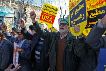 راهپیمایی حمایت از سپاه و همدردی با خانواده جانباختگان حادثه سقوط هواپیما در بجنورد