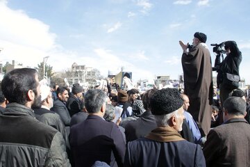 راهپیمایی نمازگزاران بروجرد در حمایت از نظام جمهوری اسلامی ایران