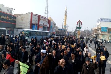 راهپیمایی مردم میاندوآب در حمایت از سپاه پاسداران