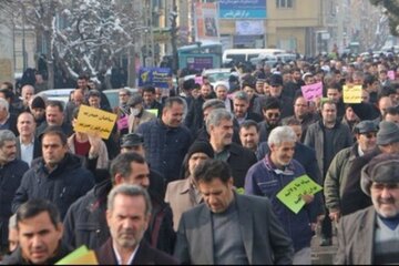 راهپیمایی مردم میاندوآب در حمایت از سپاه پاسداران