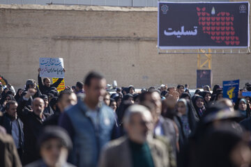 راهپیمایی مردم شیراز در حمایت از اقتدار نظام جمهوری اسلامی