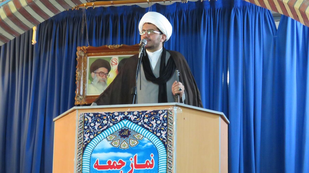 تاکید امام جمعه موقت گتوند بر امداد رسانی به سیل‌زدگان سیستان و بلوچستان