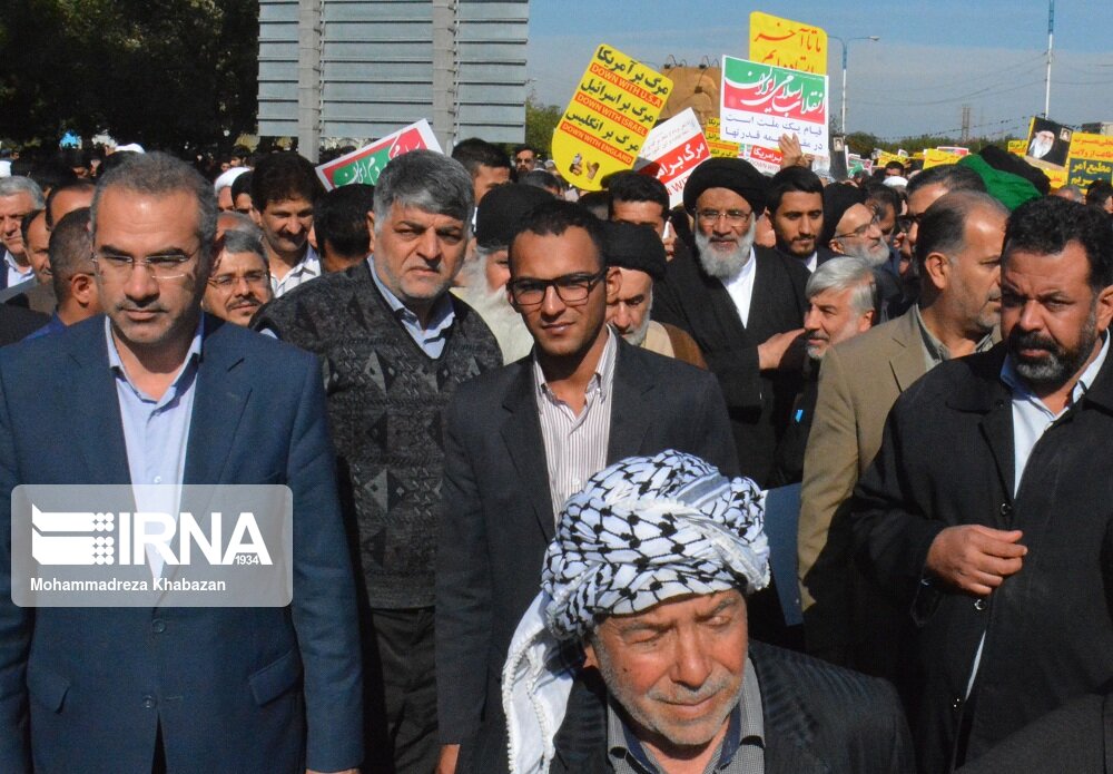 نماینده ولی فقیه در خوزستان: توطئه‌های آمریکا مقاومت مردم را افزایش می‌دهد 