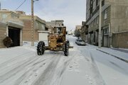 ۱۴۰ دستگاه ماشین‌آلات شهرداری زنجان در شرایط برفی خدمات رسانی می‌کند