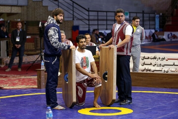 Iran: le 3e tournoi international du Varzesh-e Pahlavani (Zourkhaneï) à Bojnurd