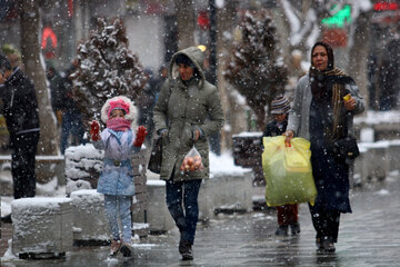 آسمان استان همدان برفی می‌شود