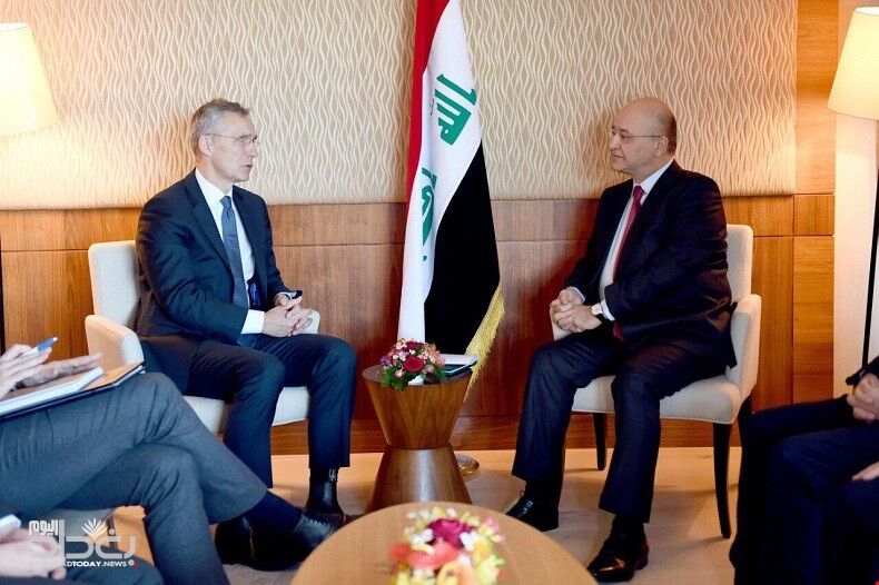 رییس جمهوری عراق مساله خروج نیروهای بیگانه را با ناتو بررسی کرد