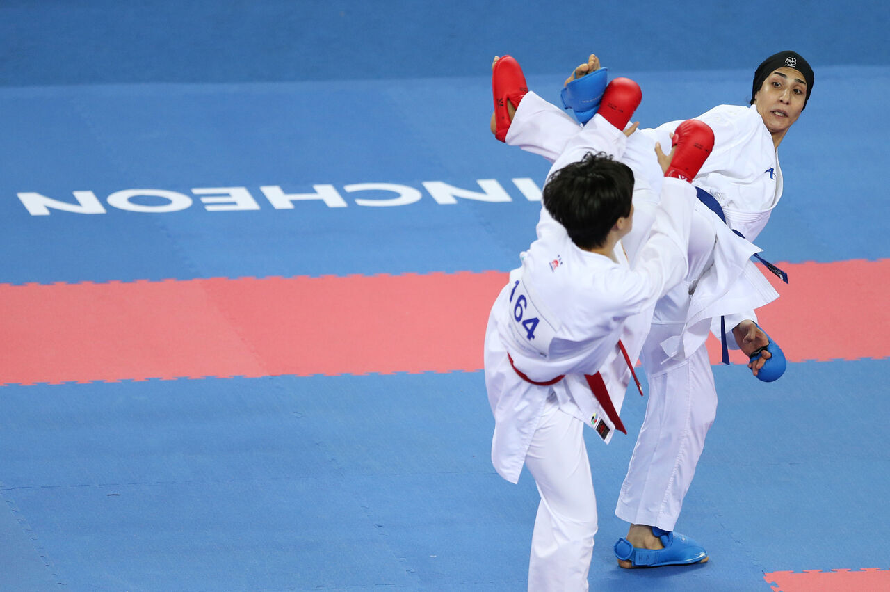 Iran's female karateka wins gold in Paris league finals