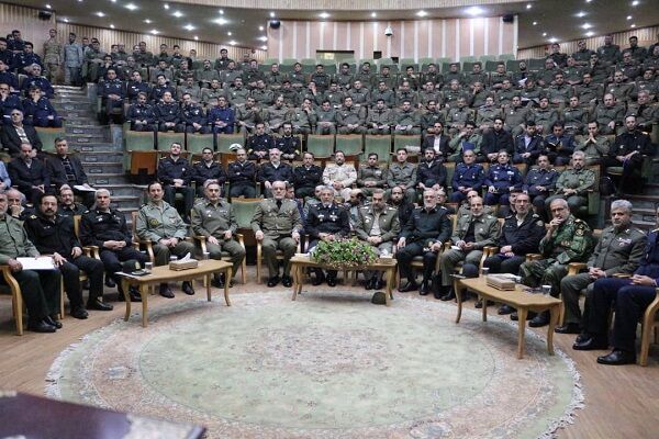 ثمره شهادت سردار سلیمانی خروج نظامیان آمریکایی از منطقه است