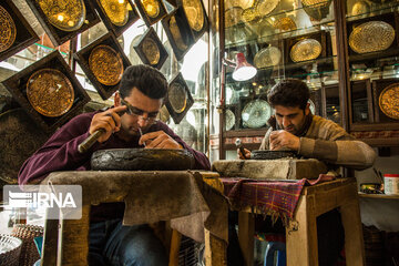 Isfahan handicrafts in Naqsh-e Jahan Square