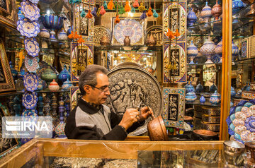 Isfahan handicrafts in Naqsh-e Jahan Square