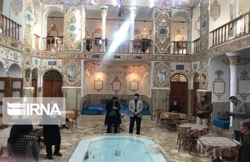 İsfahan Tarihi Müşirülmülk Evi'nden kareler