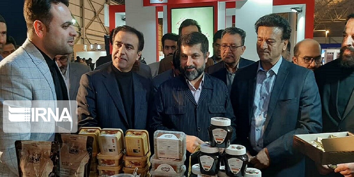 استاندار: معافیت گمرکی مواد اولیه وارداتی صنایع خوزستان ضروری است