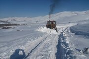 کولاک راه ۴۵ روستای مهاباد را مسدود کرد 