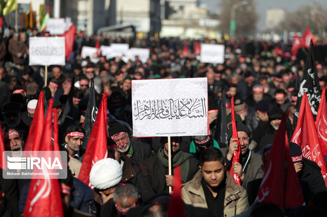 اجتماع  فاطمیون در مشهد برگزار شد