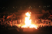 Celebración de la festividad de Sadé en la aldea Zeinabad de Taft