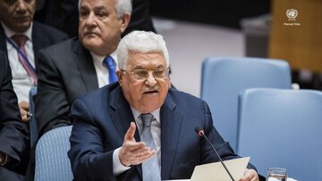 محمود عباس ۳۰۰ مورد نقض قوانین بین‌المللی در معامله قرن را به سازمان ملل گزارش می‌کند