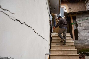 زلزله به بیش از ۱۰۰ واحد مسکونی اشنویه خسارت وارد کرد