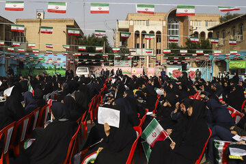 آیین نواختن زنگ چهل و یکمین سالگرد پیروزی انقلاب اسلامی در اهواز
