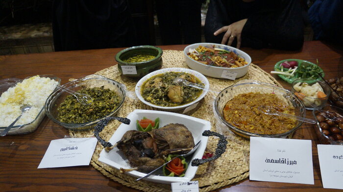 جشنواره خوراکهای بومی محلی در شهر ابریشم