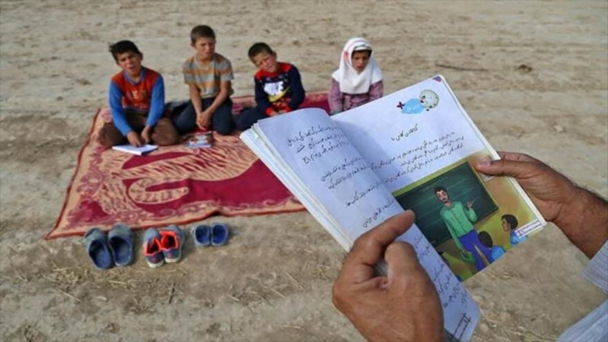 آموزش، پله‌ای برای محرومیت‌زدایی