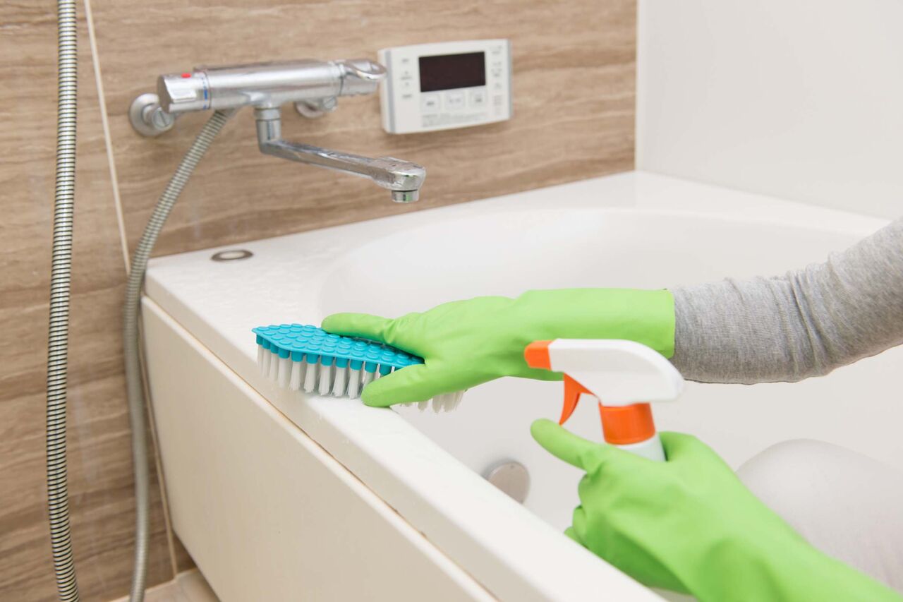 در خانه‌تکانی برای نظافت سرویس بهداشتی این ۱۰ نکته را جدی بگیرید