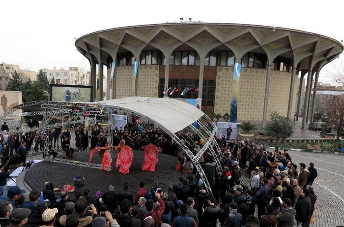 از بازتاب همدردی خانواده تئاتر تا رکورد فروش بلیت آثار جشنواره 8