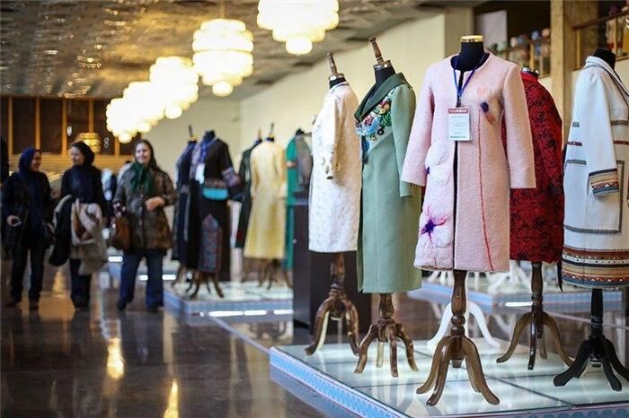 Uluslararasi Fecr Moda Ve Giyim Fuari Na Turkiye Nin De Aralarinda Bulundugu 11 Ulke Temsilcileri Katildi Irna Turkce
