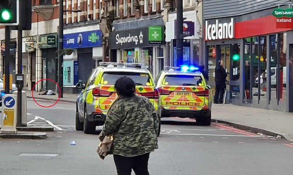 حمله خیابانی با چاقو در بلژیک حمله خیابانی با چاقو در بلژیک