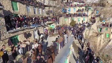 La fête folklorique du Mariage de PirShalyar au Kurdistan iranien