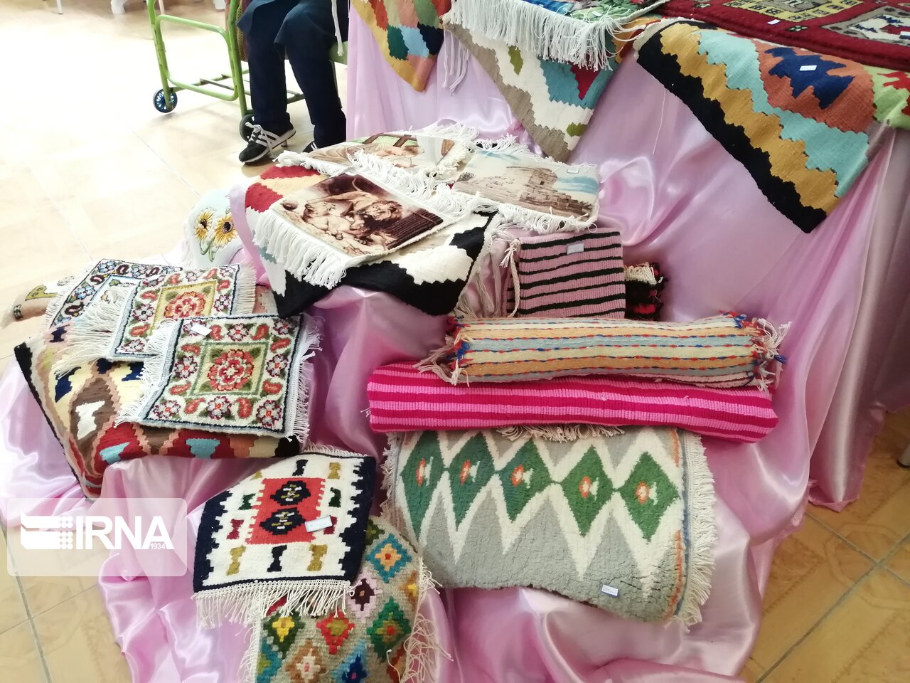 نمایشگاه‌ها فرصتی برای تقویت کارآفرینی در بین زنان سرپرست خانوار است