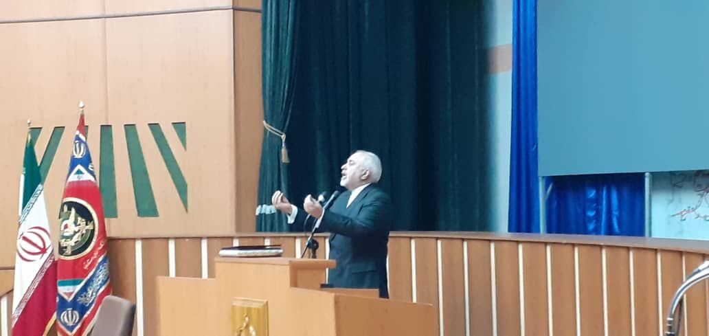 ظریف: طرح معامله قرن چهره دشمن انگاری ایران را وارونه می‌کند