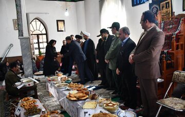 جشنواره غذا، پخت آش و نان محلی در روستای "کوسج" ماکو  برگزار شد