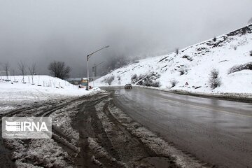 بارش برف مناطق کوهستانی استان ‌تهران را فرا گرفت