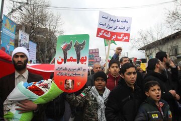 مردم با حضور پرشور در راهپیمایی ۲۲ بهمن ضربه‌ای کوبنده بر دشمن وارد کنند

