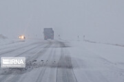 برف و مه برخی محورهای کردستان را فرا گرفته است