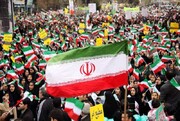 «مردم» با تمام سختی‌ها پای‌کار ایران هستند