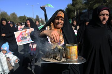 راهپیمایی 22 بهمن در بیرجند