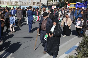 راهپیمایی 22 بهمن در بیرجند