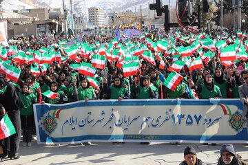 شکوه حضور مردم در راهپیمایی 22بهمن ایلام