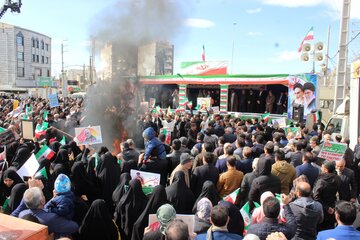 شکوه حضور مردم در راهپیمایی 22بهمن ایلام