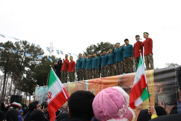 حضور باشکوه مردم سمنان درراهپیمایی 22بهمن