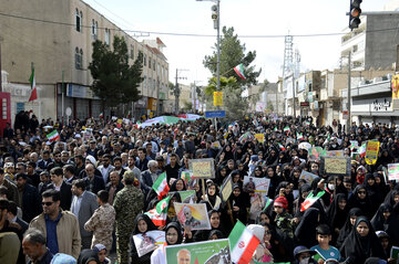 خروش انقلابی مردم شیعه و سنی سیستان و بلوچستان در راهپیمایی ۲۲ بهمن