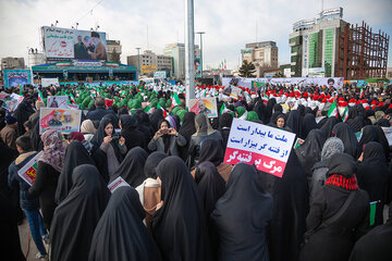 مراسم راهپیمایی یوم الله ۲۲ بهمن در شهر کرمانشاه