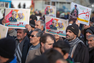 مراسم راهپیمایی یوم الله ۲۲ بهمن در شهر کرمانشاه