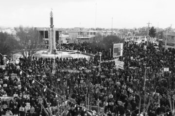 راهپیمایی 22 بهمن در نقده