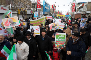 راهپیمایی 22 بهمن در زنجان